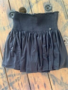 NATURAL LIFE Black Smocked Skort